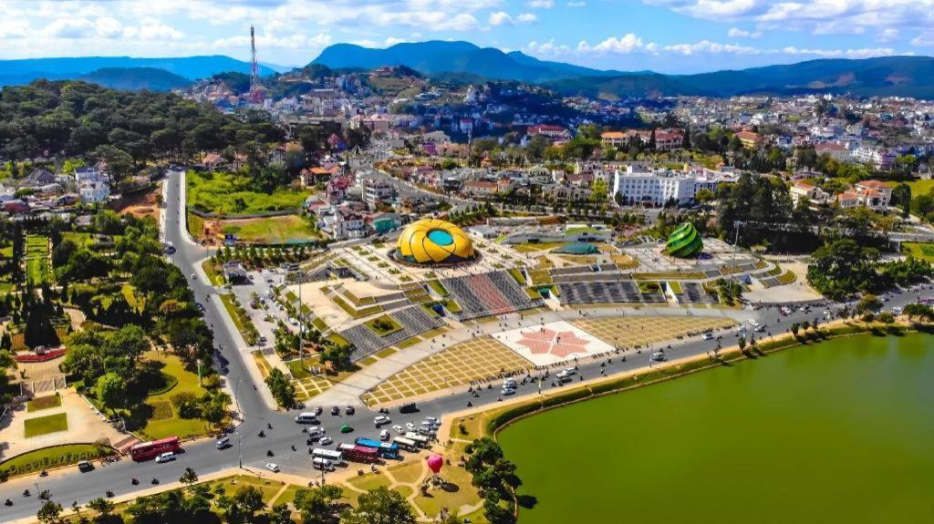 Dalat Old Market Town Exterior foto